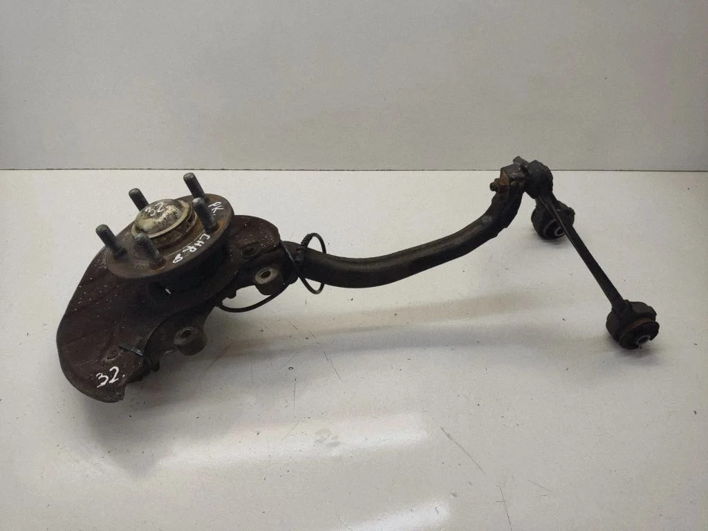 Front wheel hub 04782705AB