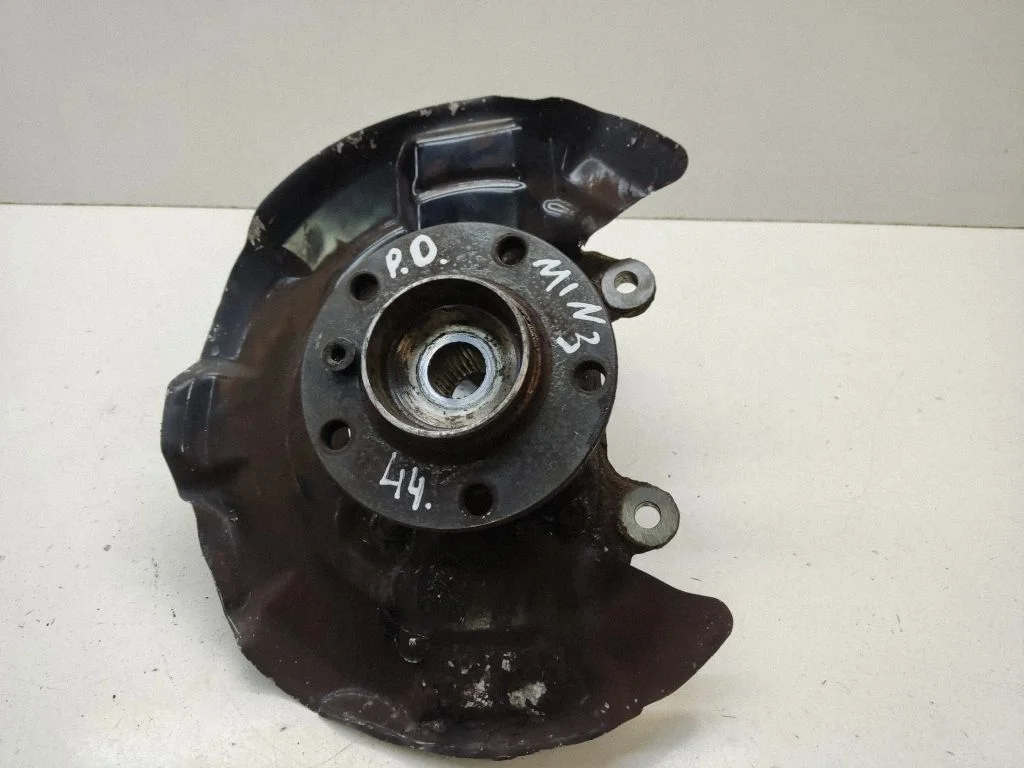 Front wheel hub 9805959