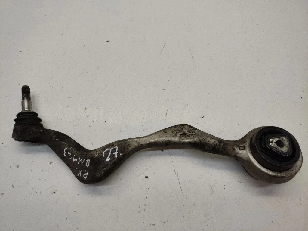 Front lower control arm/wishbone – left