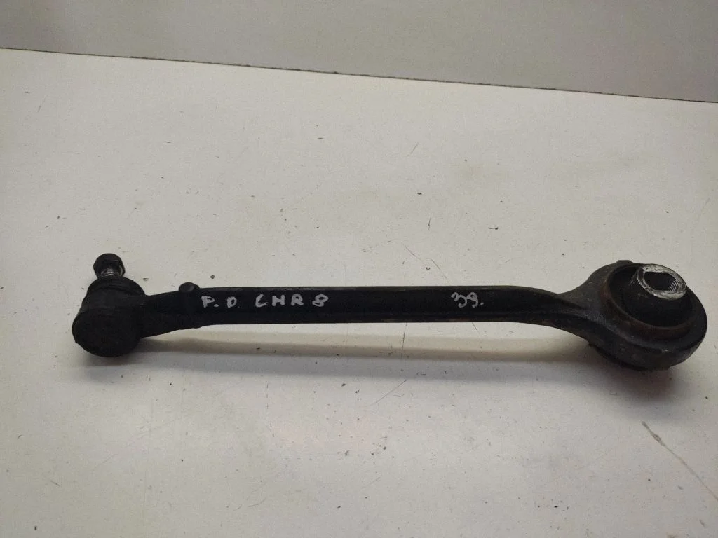 Front lower control arm/wishbone – right