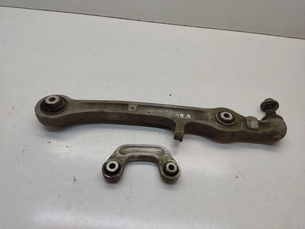 Front lower control arm/wishbone 4F0407151