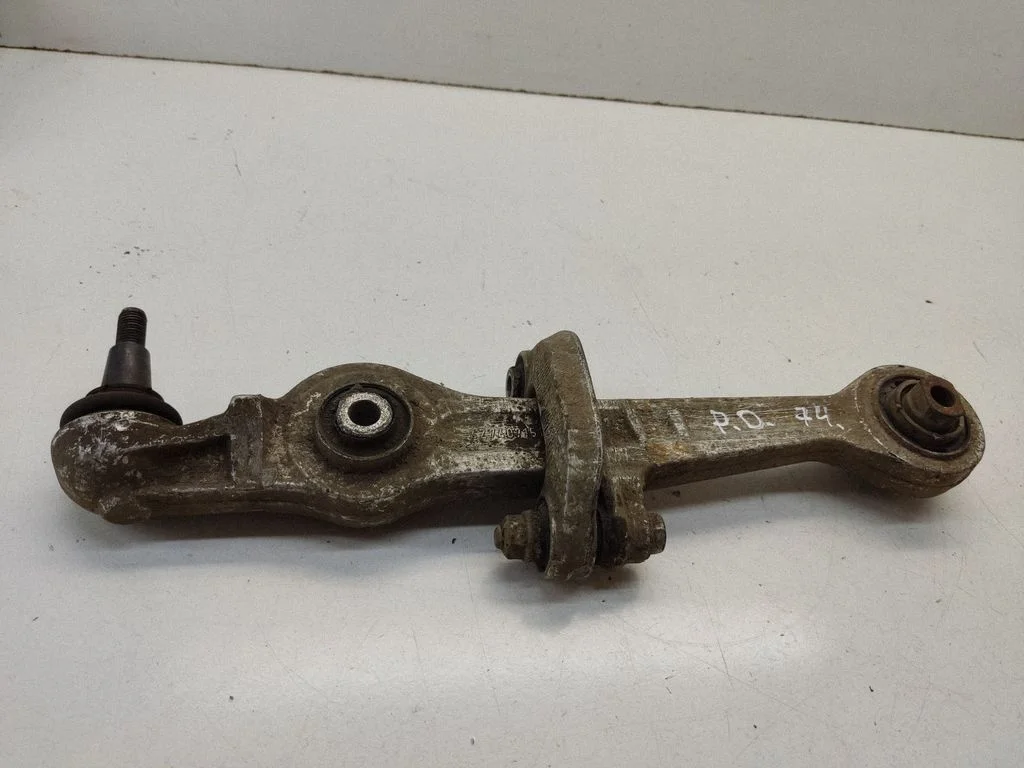 Front lower control arm/wishbone 4Z7407151