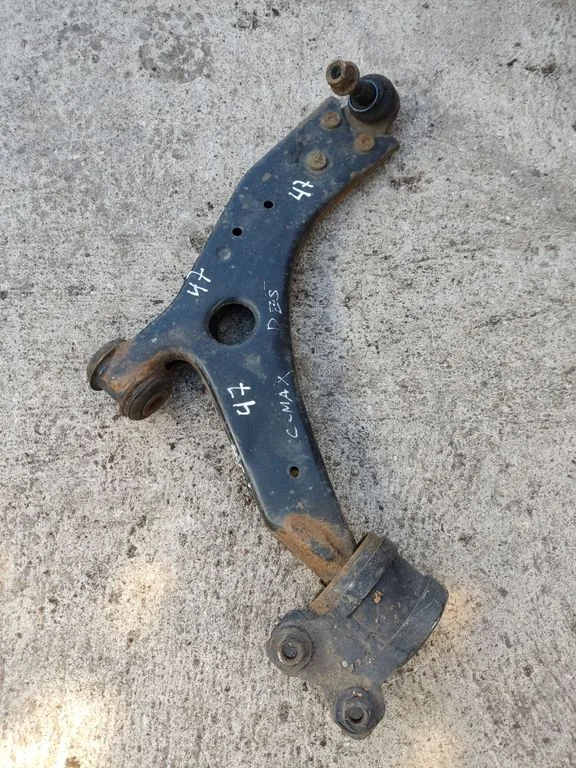 Front lower control arm/wishbone – Ford Focus C-MAX (2003-2010)
