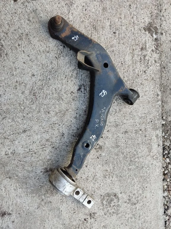 Front lower control arm/wishbone – front left