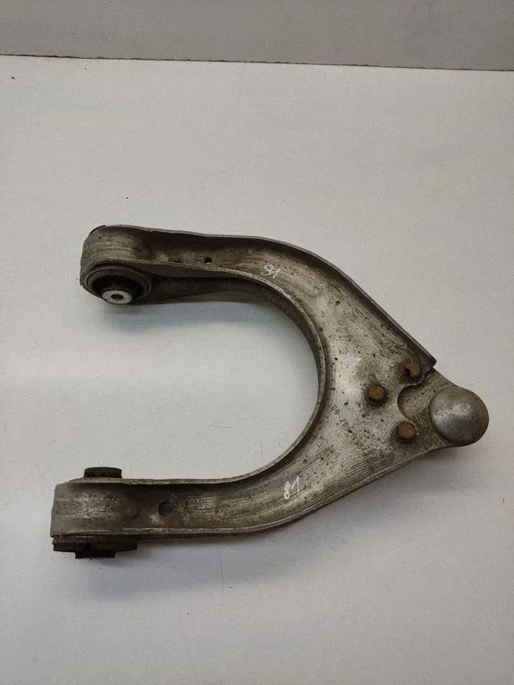Front lower control arm/wishbone 06269135