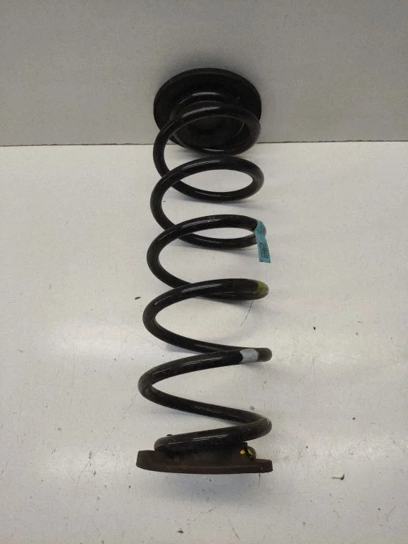 Rear coil spring 55335H8FA0