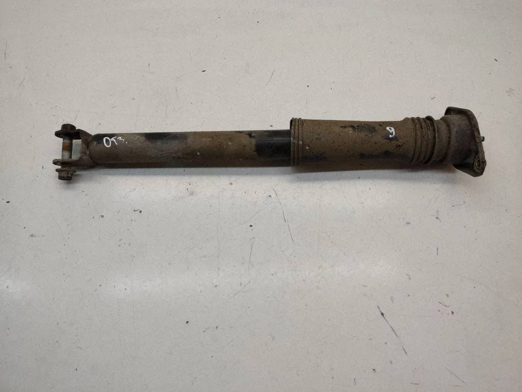 Tagumine amortisaator 553112T240