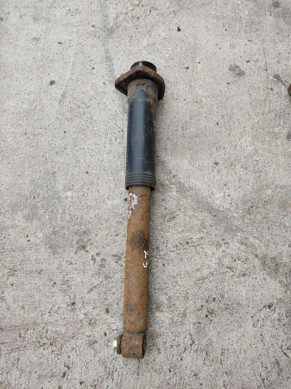 Rear shock absorber/damper 6753057
