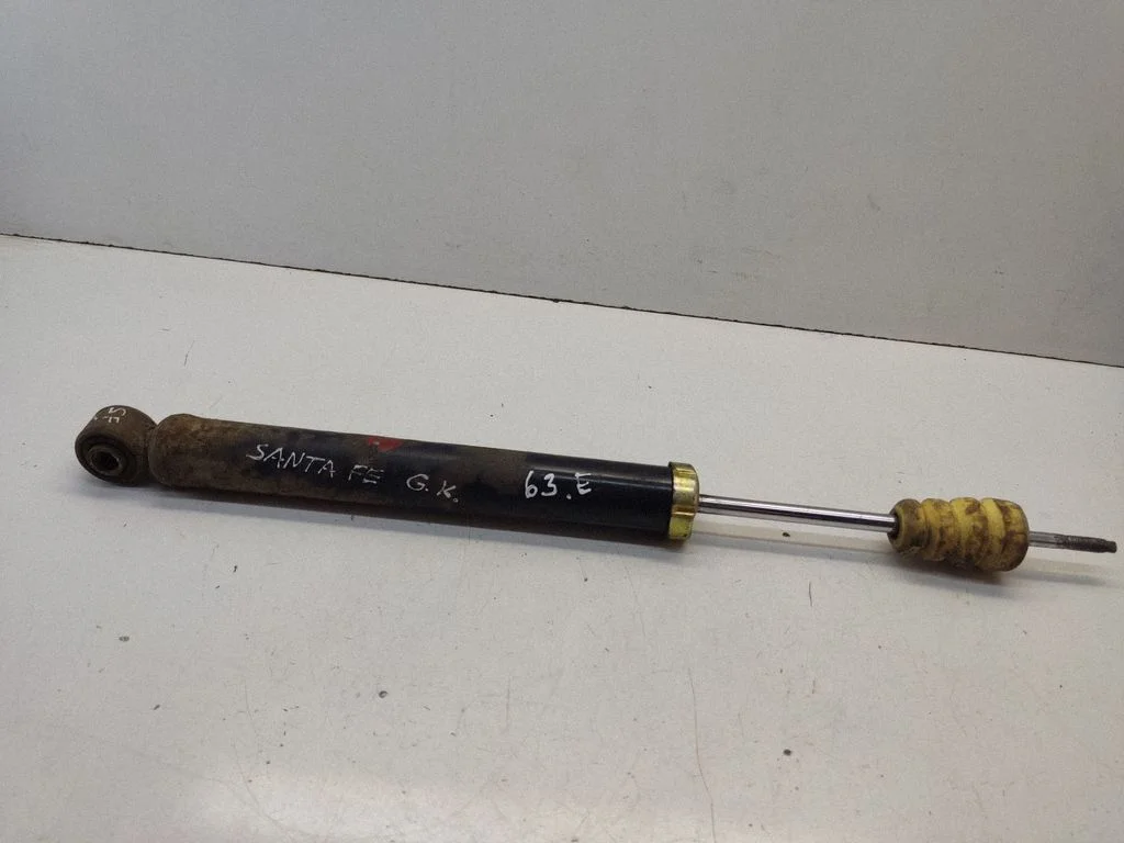 Rear shock absorber/damper – Hyundai Santa Fe (2000-2006)