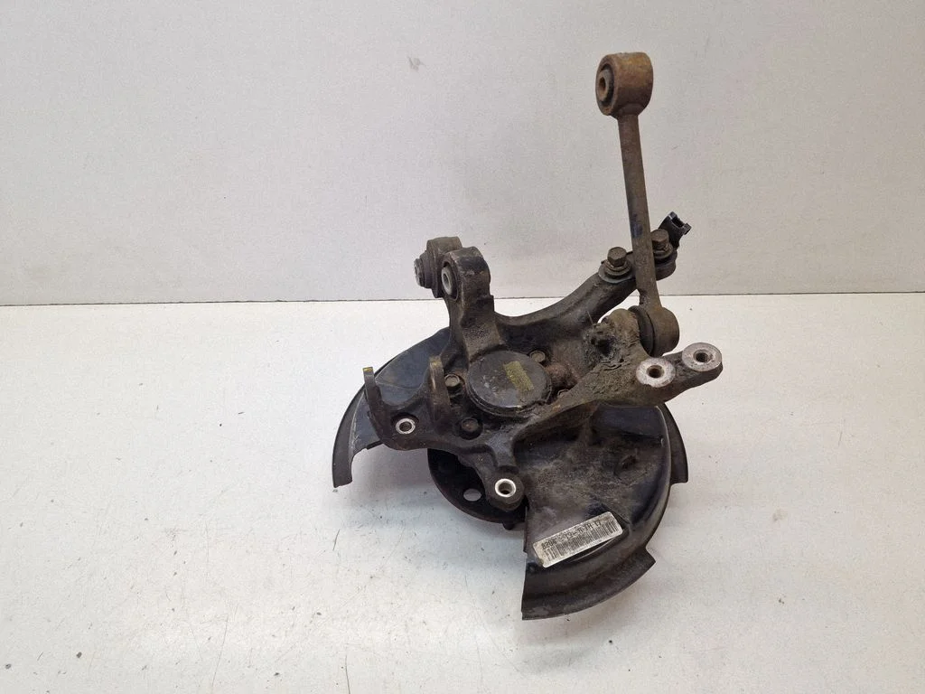 Tagumine rumm 8204T9RTHT7