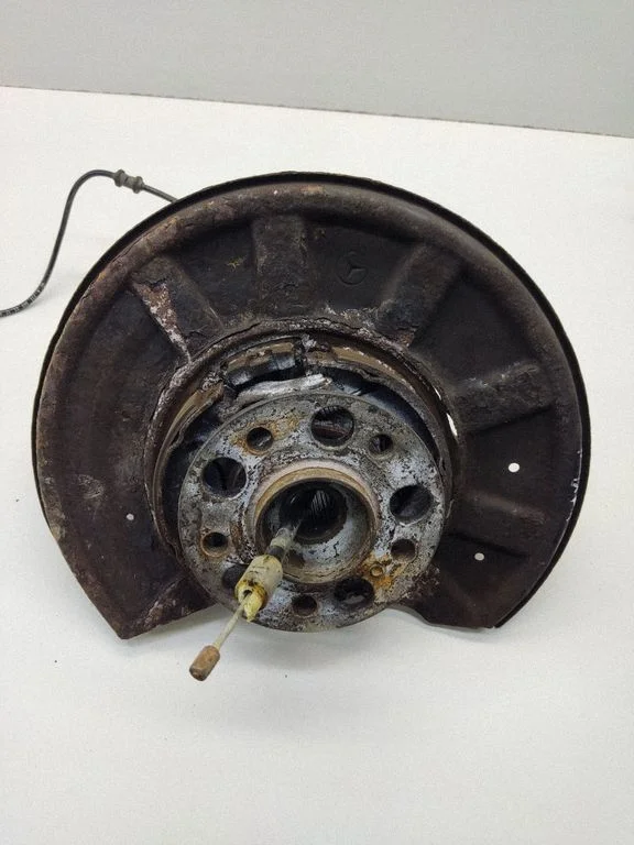 Tagumine rumm A2124200185