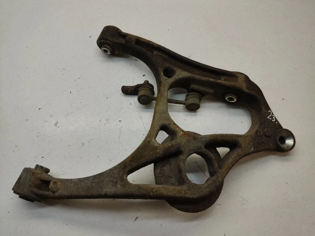 Tagumine ülemine õõtshoob 000062363108