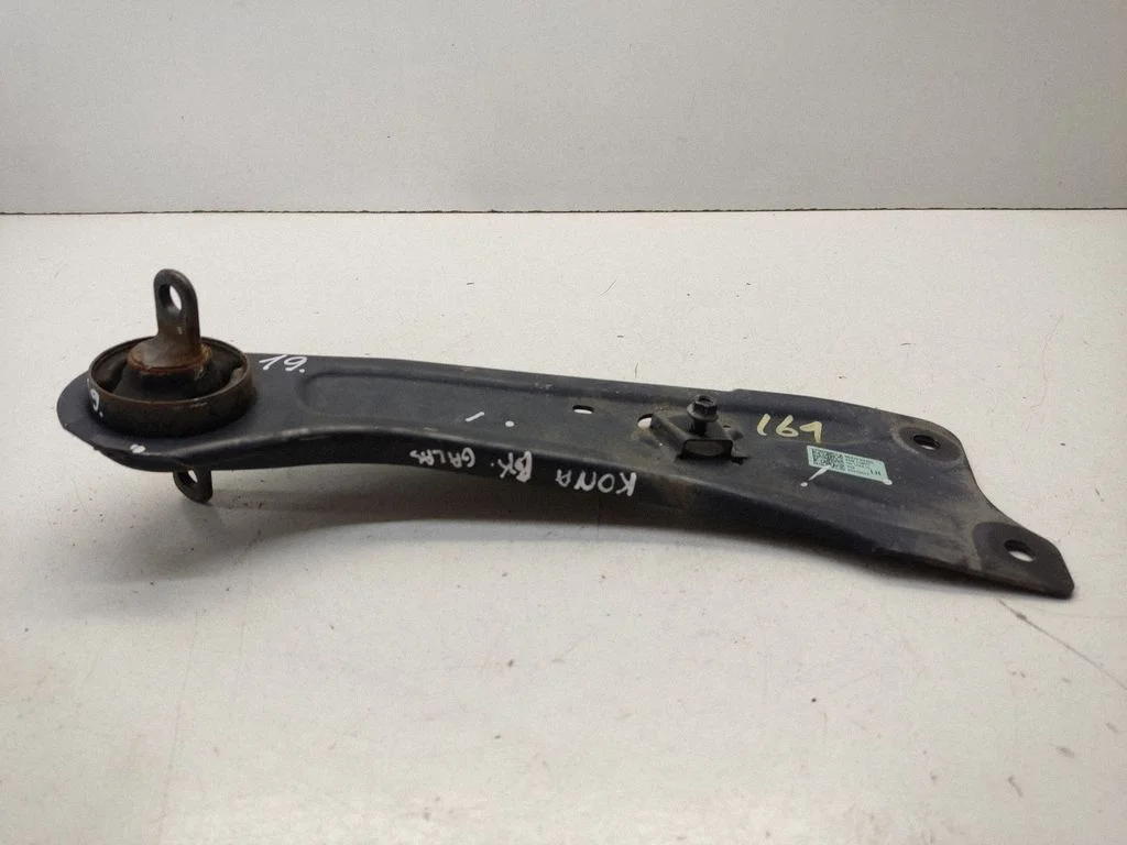 Rear upper control arm/wishbone 55270K4000