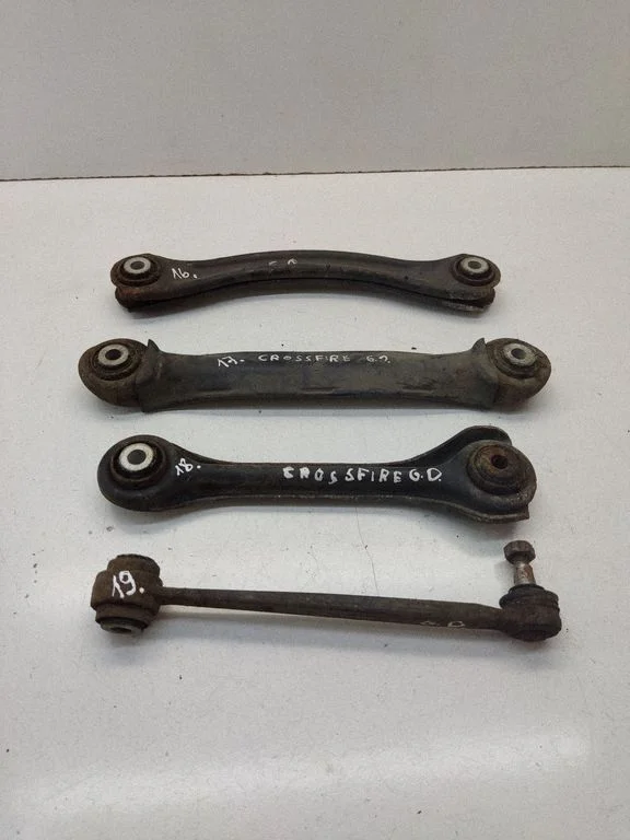 Rear upper control arm/wishbone A2013520988