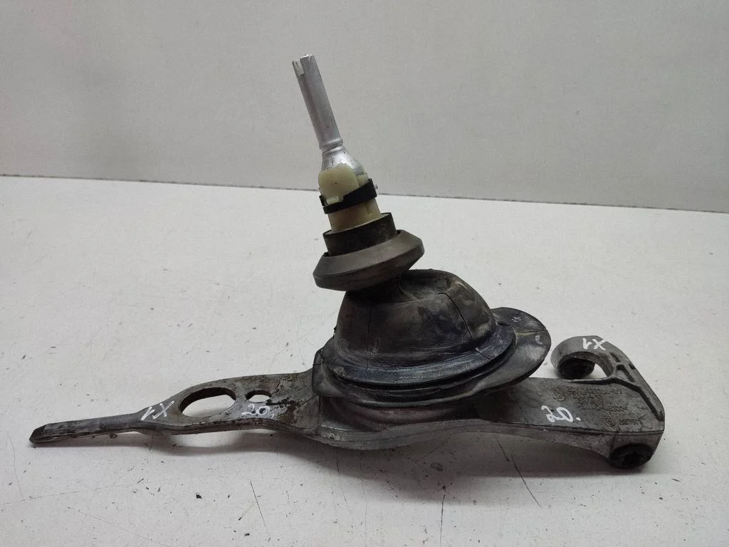 Gear selector mechanism – BMW X1 E84 (2009-2015)