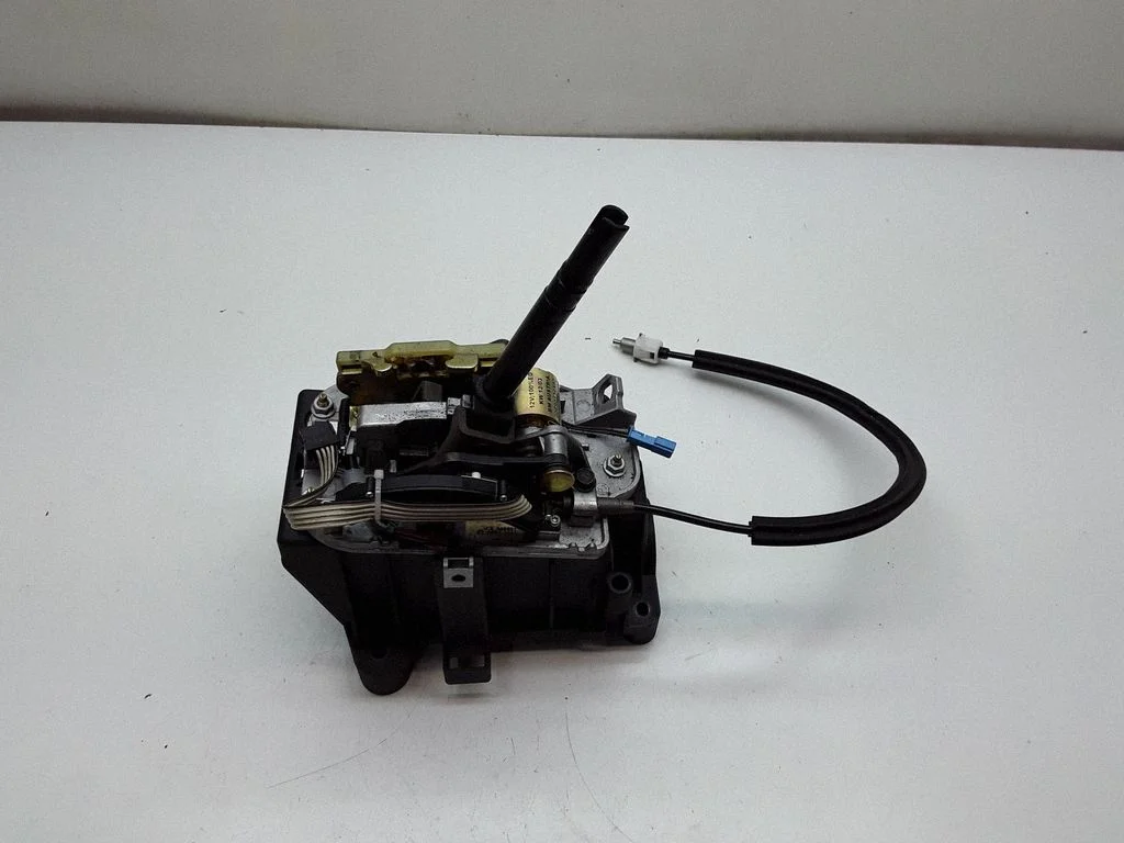 Gear selector mechanism – Land Rover Range Rover L322 (2002-2012)