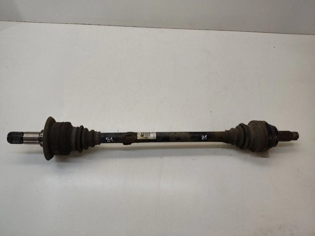 Tagumine pooltelg – BMW 5-seeria F10 F11 (2009-2016)