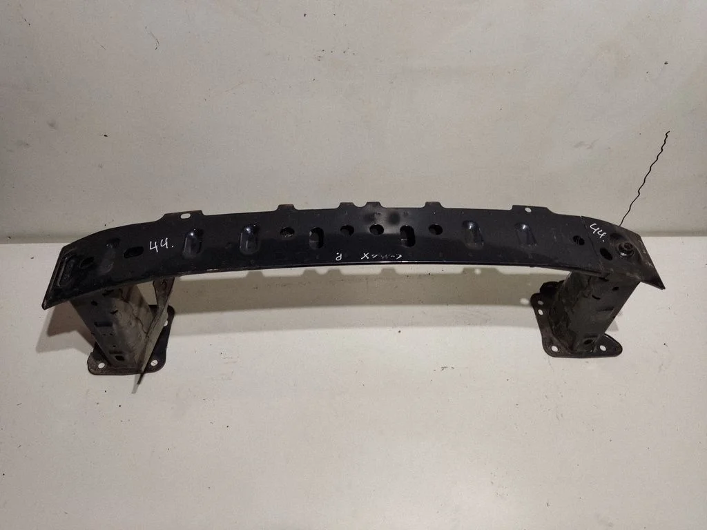 Esistange põikitala – Ford Focus C-MAX (2003-2010)