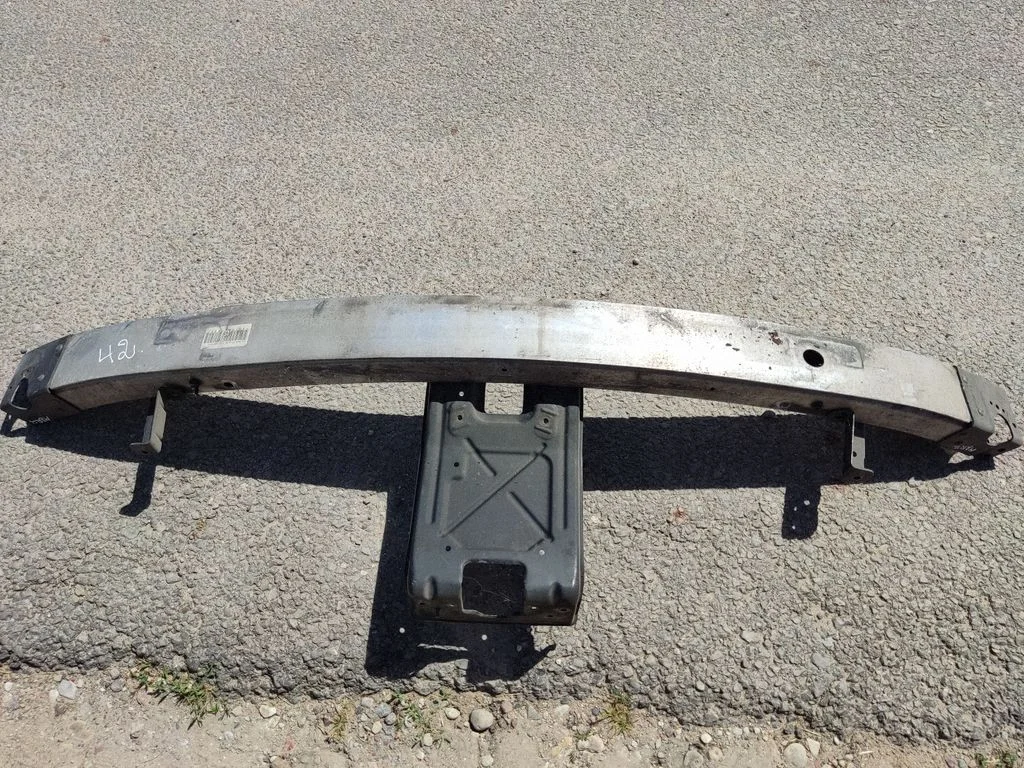 Belka zderzaka przedniego A2516201134