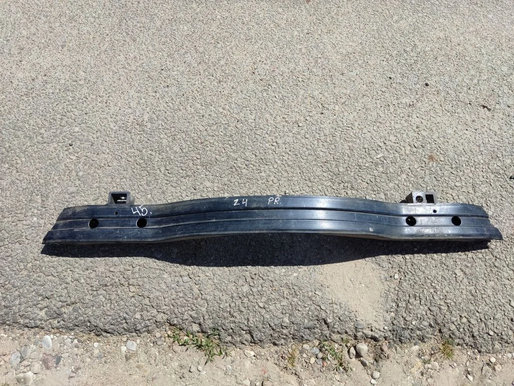 Front bumper cross member 7048830