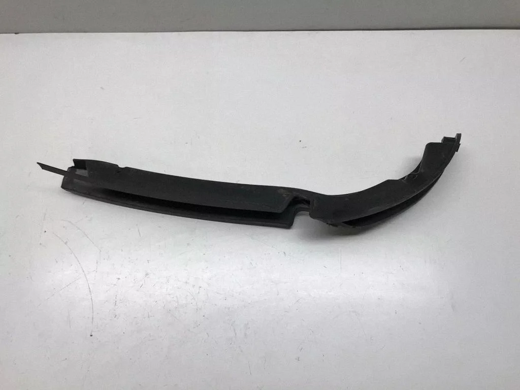 Front bumper mounting bracket 3C0807177