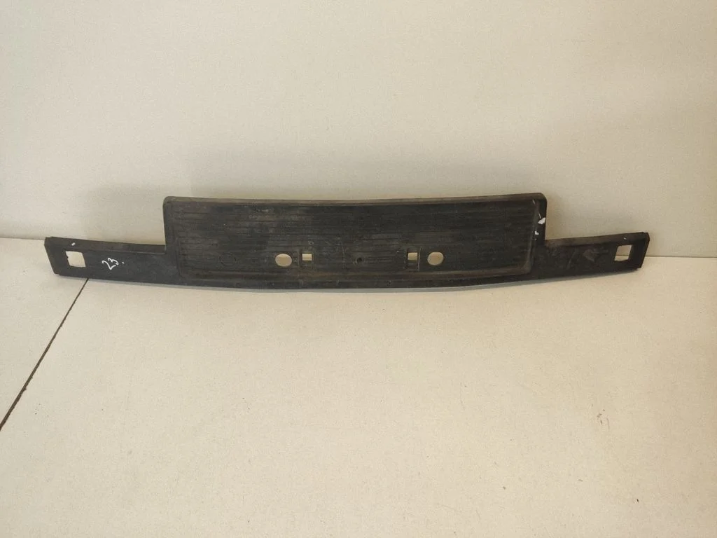 Front bumper splitter molding – BMW 3 Series E30 (1983-1994)