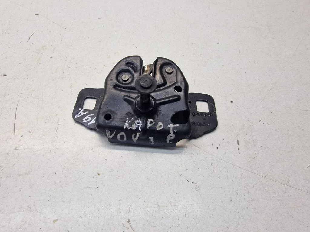 Engine bonnet/hood lock/catch – Chrysler Grand Voyager V (2007-2015)