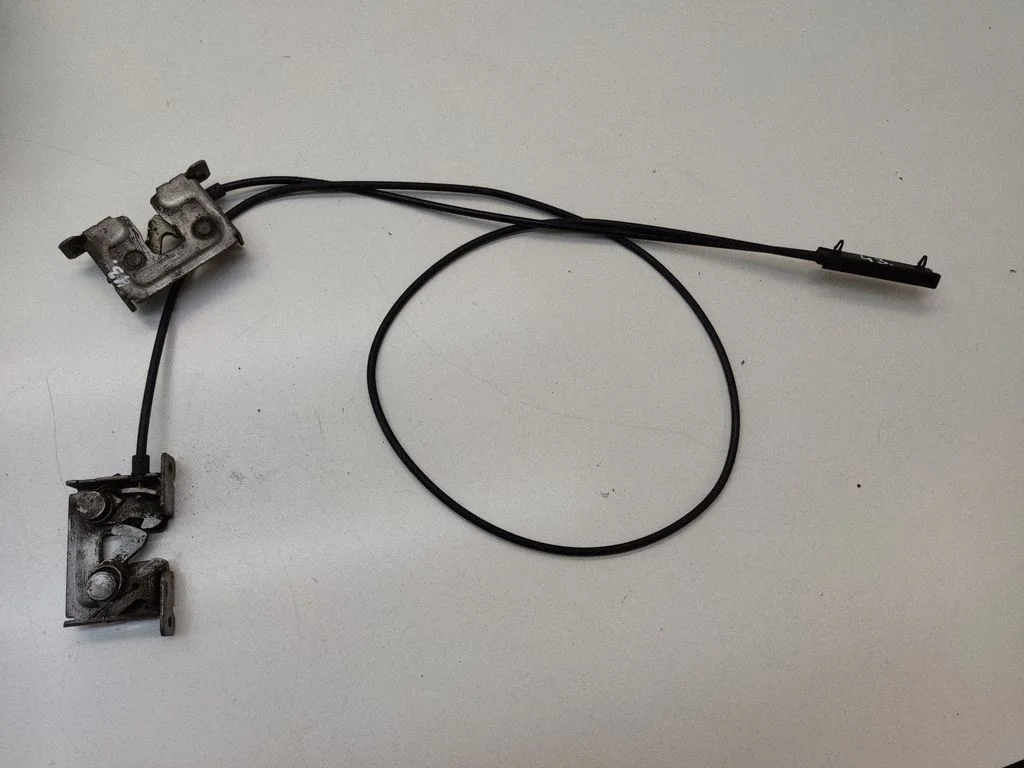 Engine bonnet/hood lock/catch 7034259