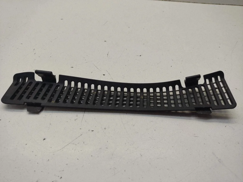 Wiper trim 35332