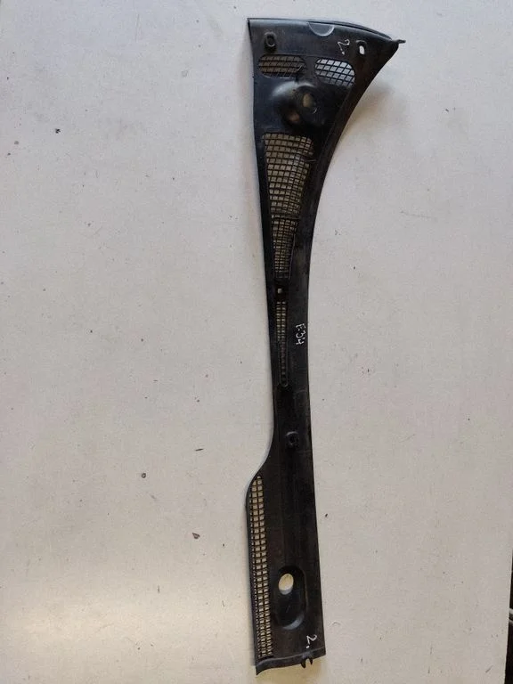Wiper trim 1946125