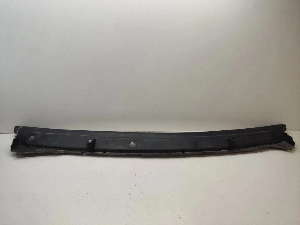 Wiper trim – Renault Trafic II (X83) (2001-2014)