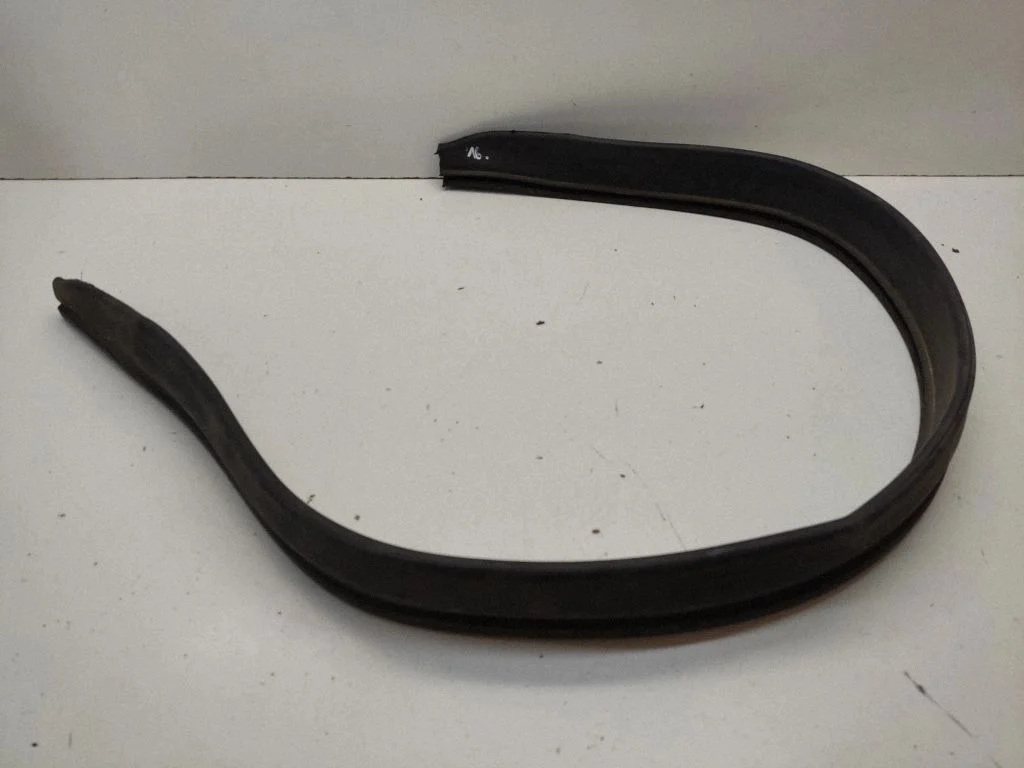 Engine compartment rubber A1768310042