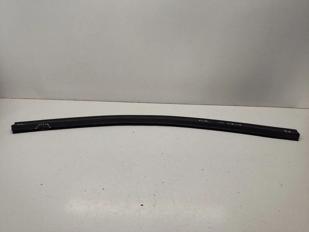 Engine compartment rubber 8T0823723A