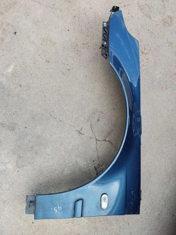 Fender – left
