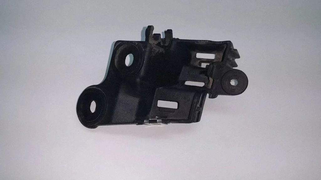 Poritiiva kinnitusklamber 4Z7853232