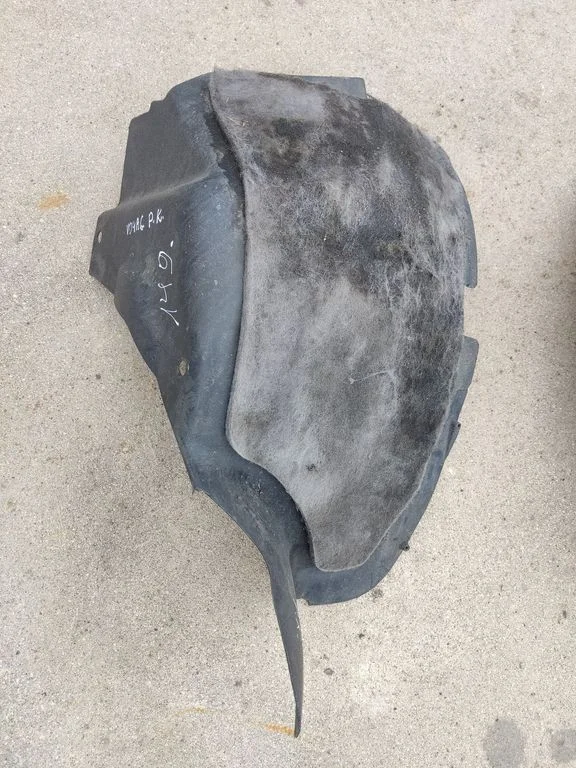 Front wheel arch liner splash guards 04857223AB