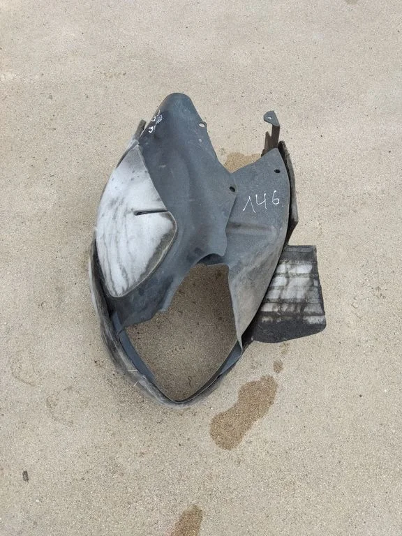 Front wheel arch liner splash guards 04857222AB