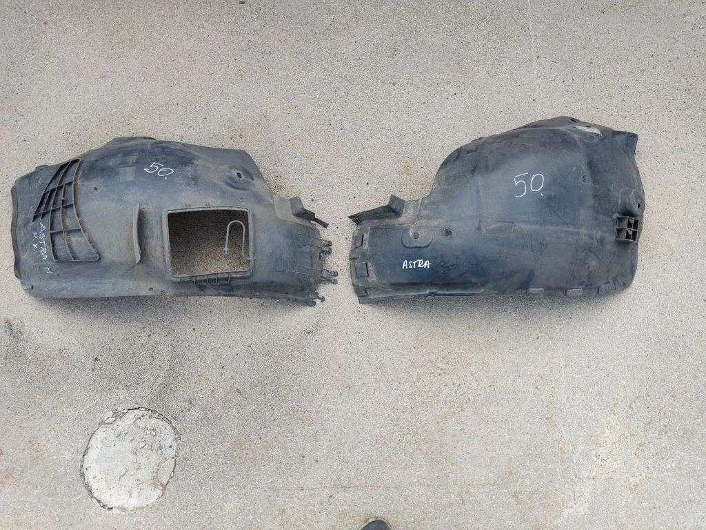 Front wheel arch liner splash guards 13125602
