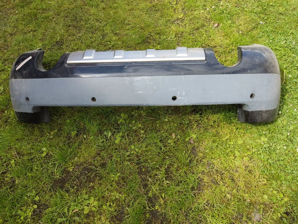 Tagumine kaitseraud 4Z7807511