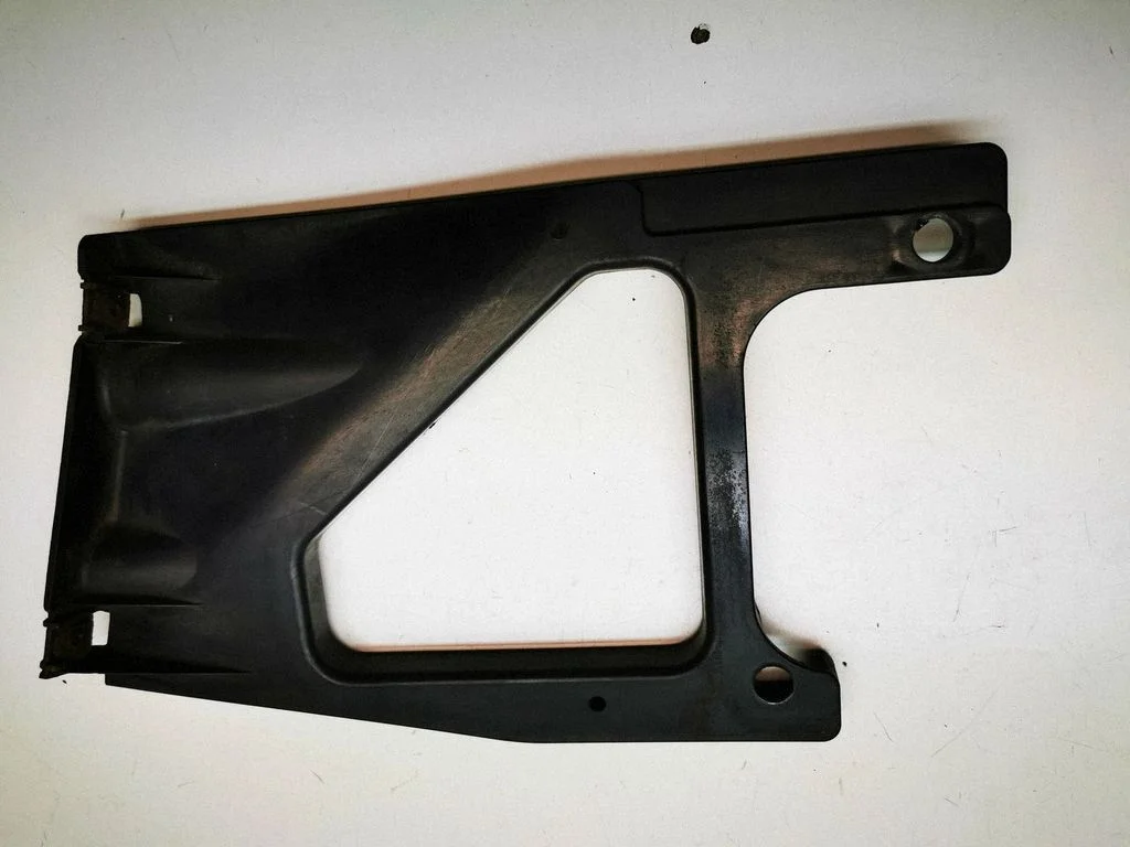 Rear bumper mounting bracket 7183873