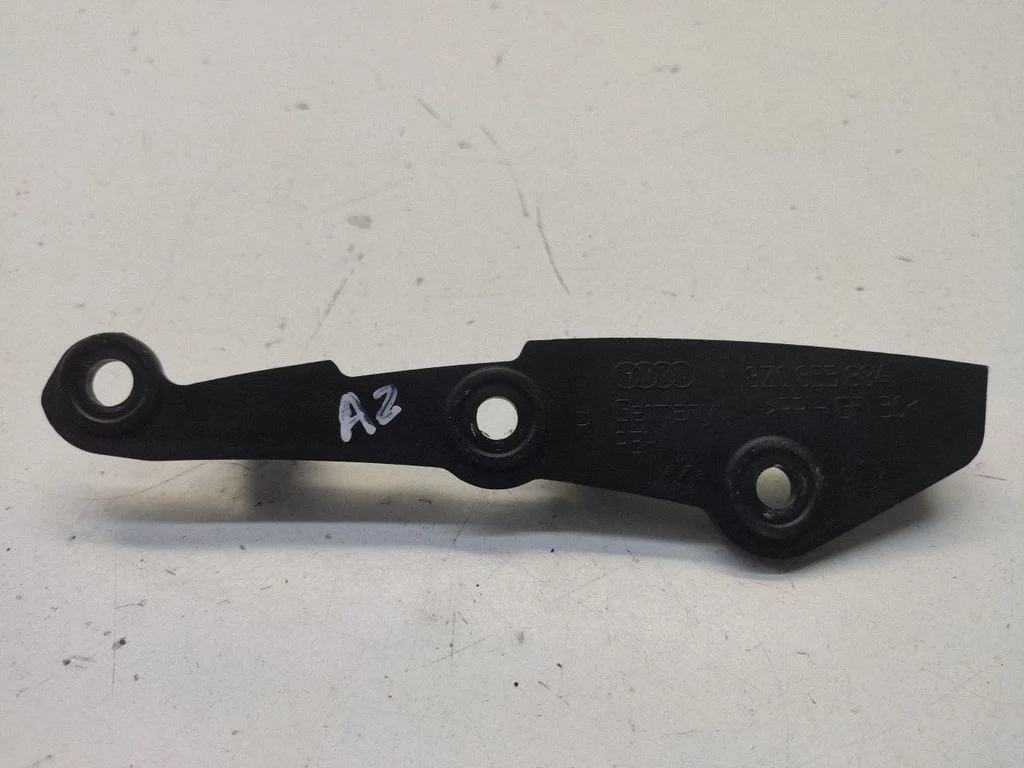 Rear bumper mounting bracket 8Z0853884