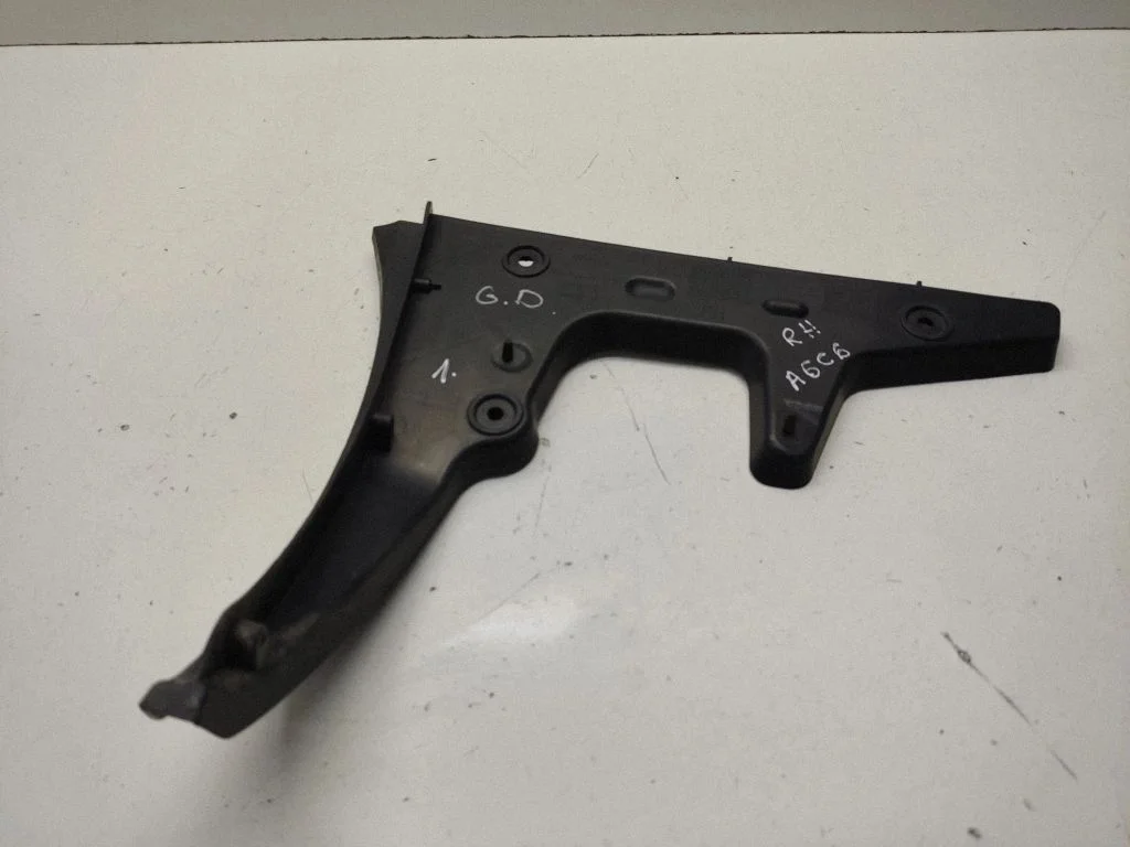 Rear bumper mounting bracket 4F9807454