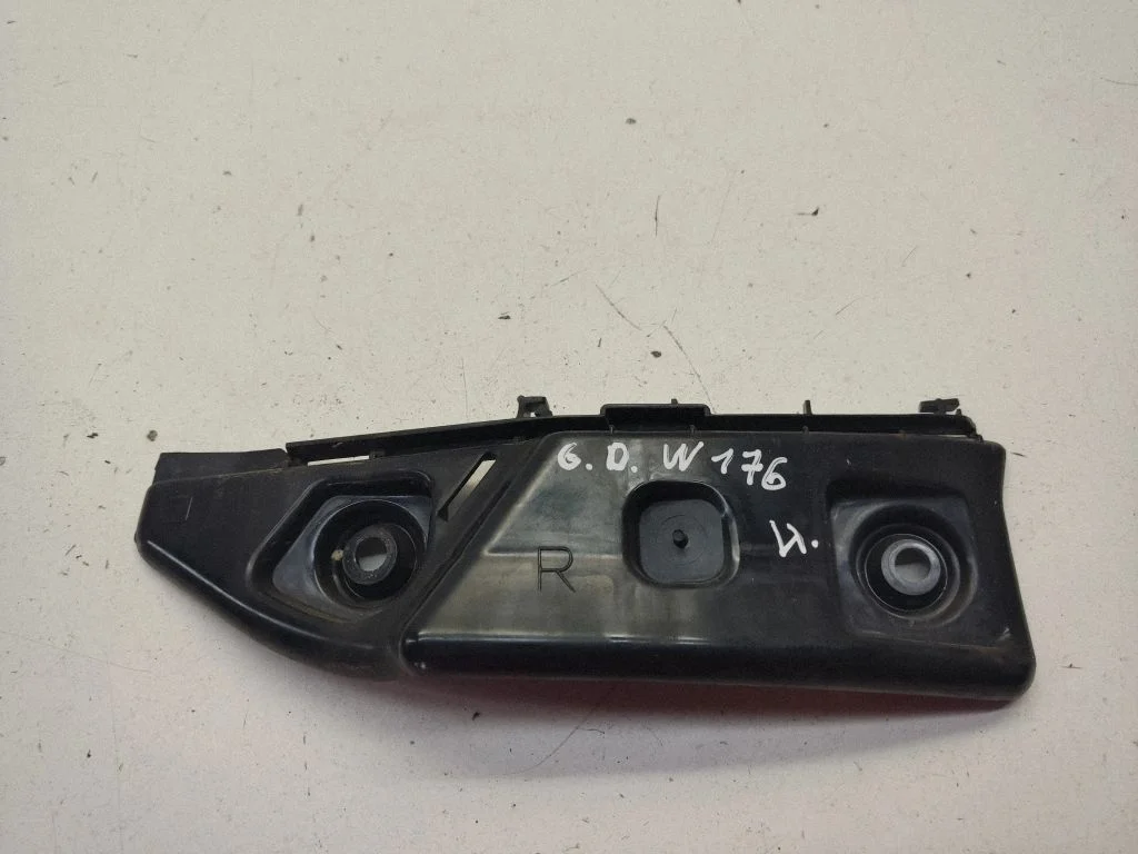 Mocowanie zderzaka tylnego – Mercedes-Benz Klasa A W176 (2012-2018)