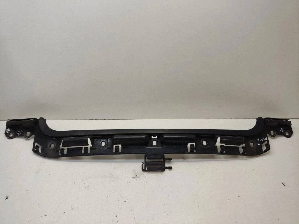 Rear bumper mounting bracket 7053521