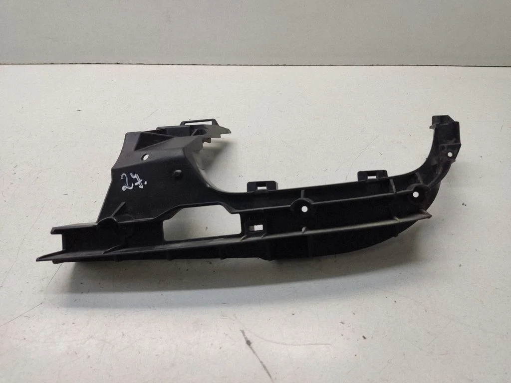 Rear bumper mounting bracket 4G0807363