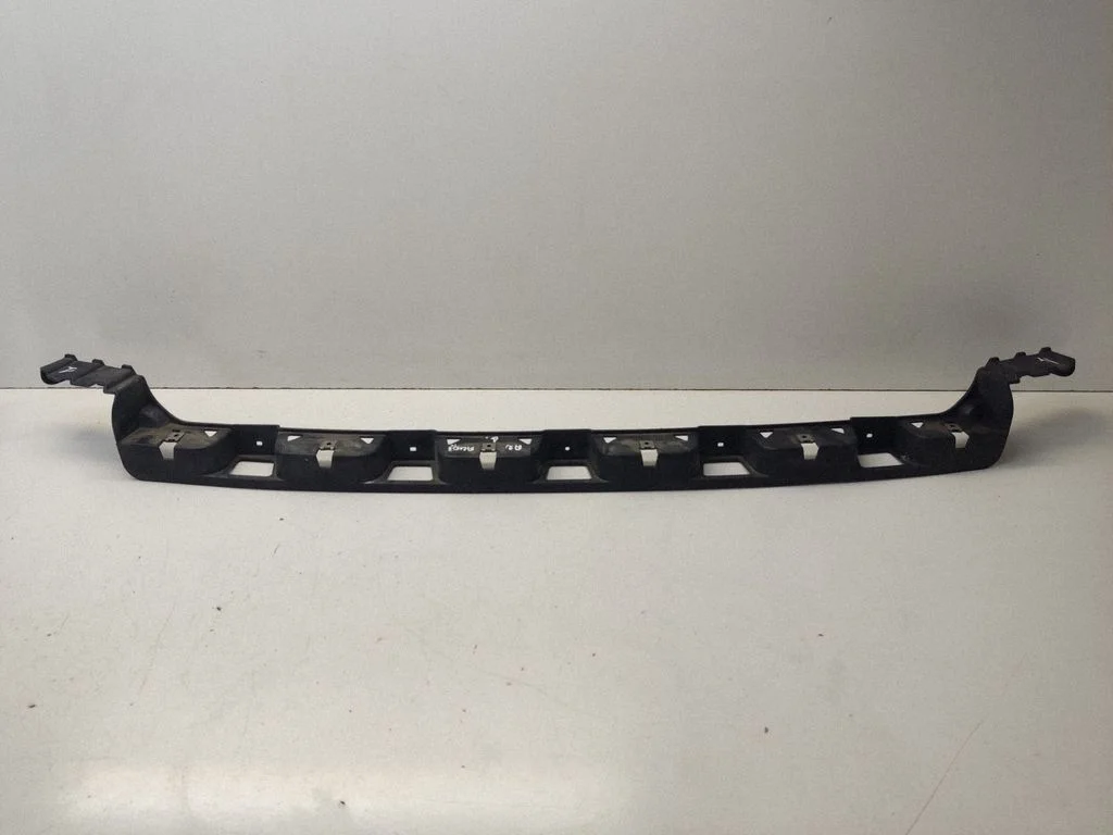 Rear bumper mounting bracket 8Z0807855A