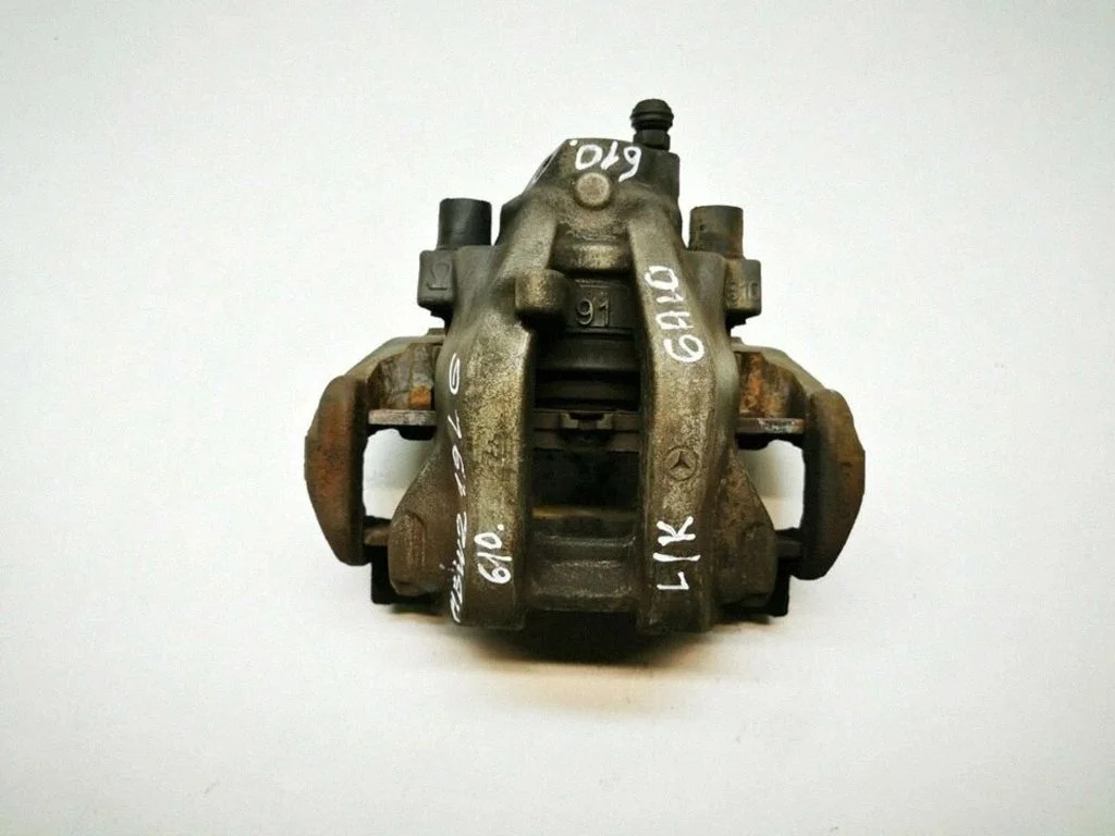 Tagumine pidurisadul – Mercedes-Benz CLS-klass C219 (2003-2011)
