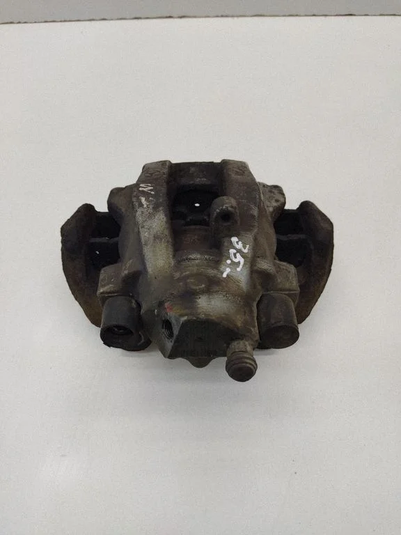 Tagumine pidurisadul – tagumine vasak