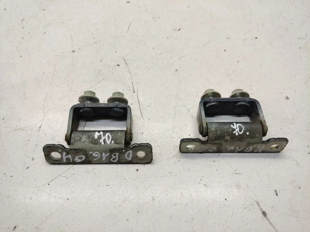 Tailgate/trunk/boot hinge – KIA Optima (2015-2020)