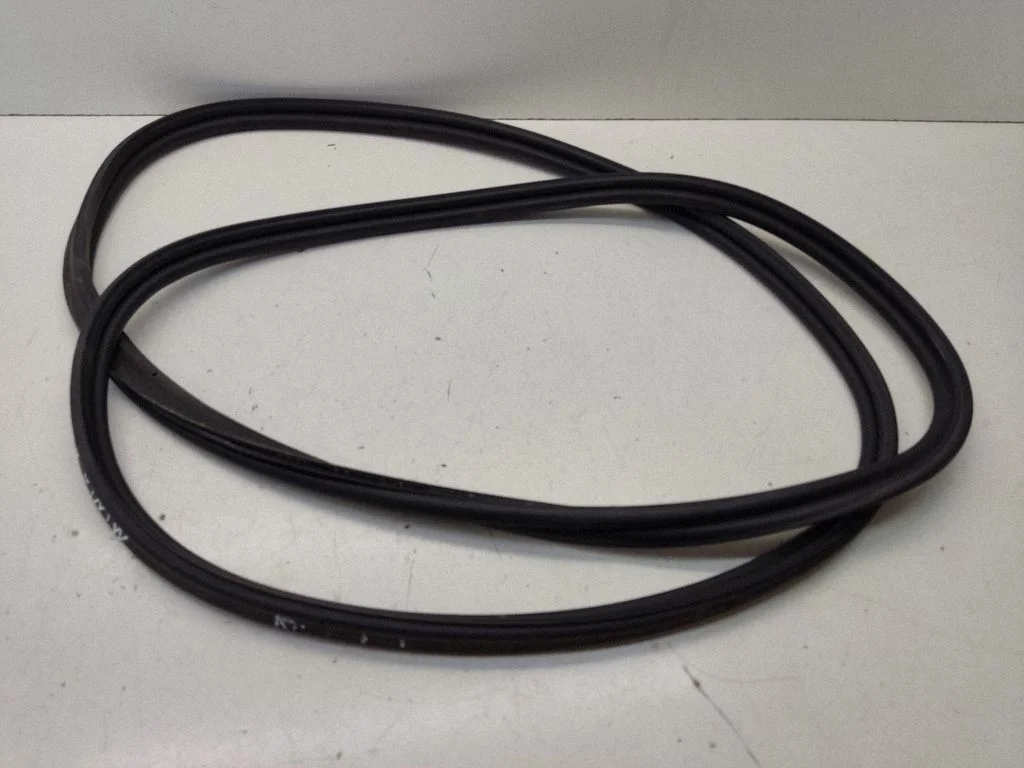 Loading door rubber seal (on body) – Mini Cooper Countryman R60 (2011-2016)